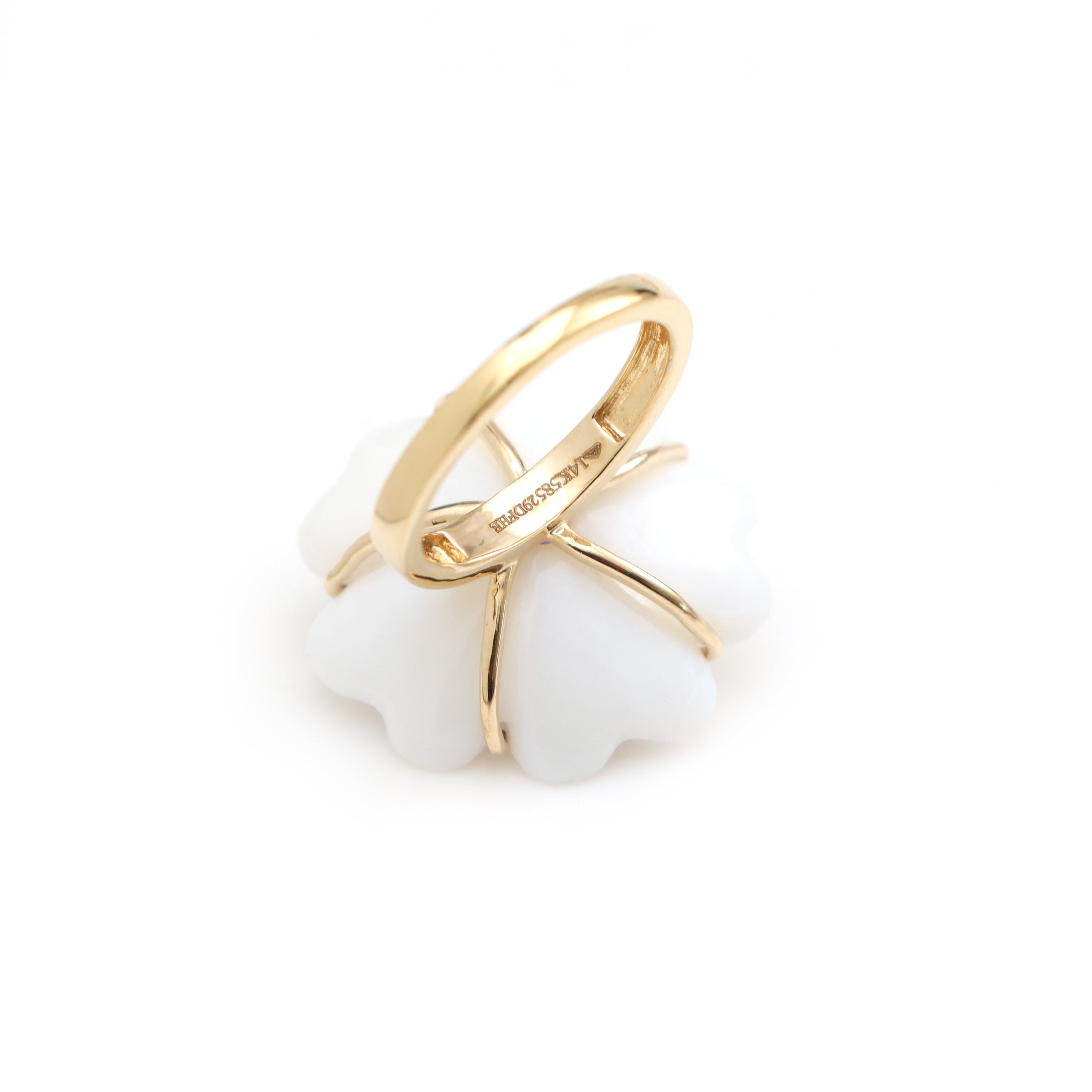 Tanzanite, White Agate Craving 14k Gold Gemstone Ring