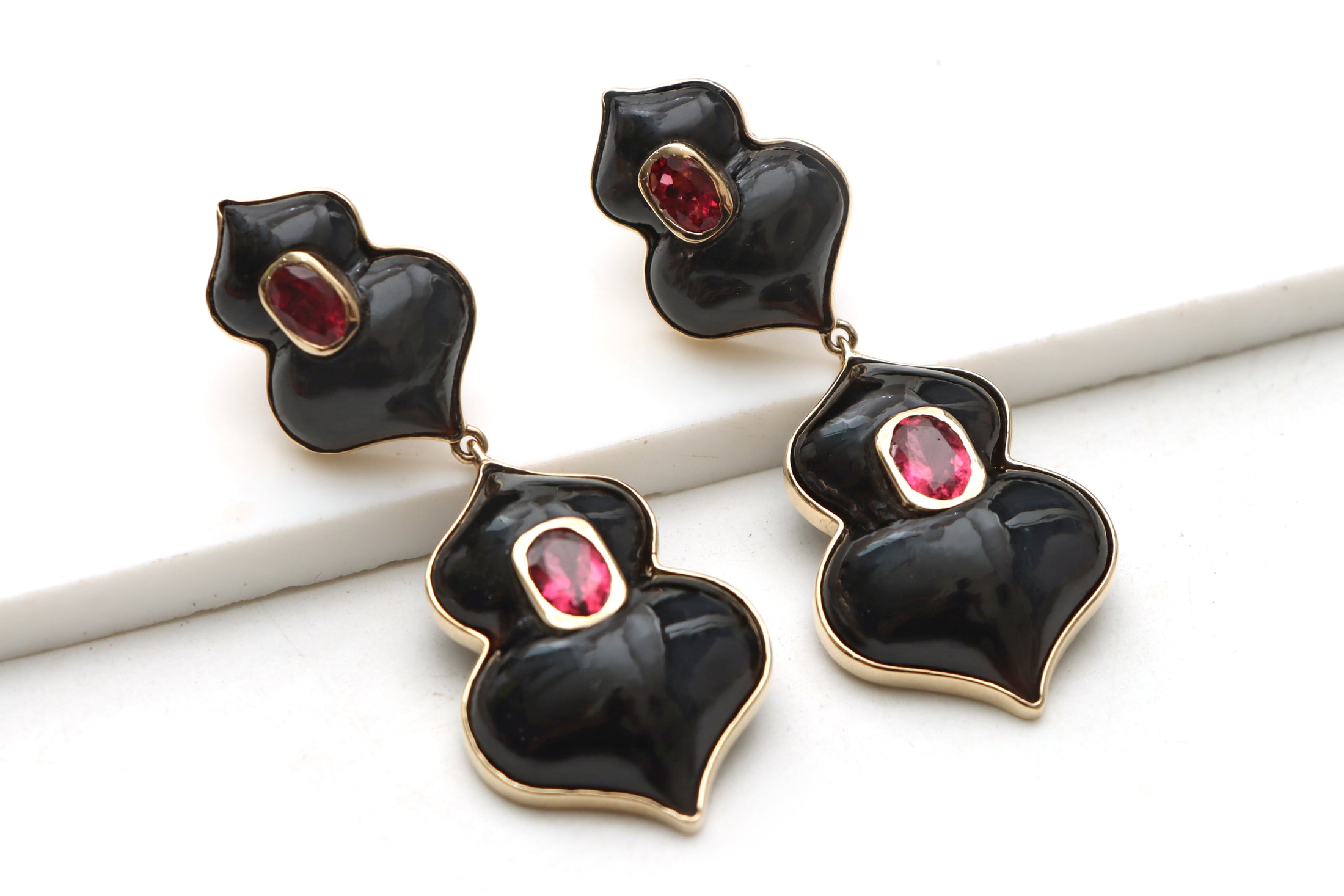 Natural Pink Tourmaline Oval Cut and Black Onyx Archis Carving 14K gold earrings front view - NFJSD-1223