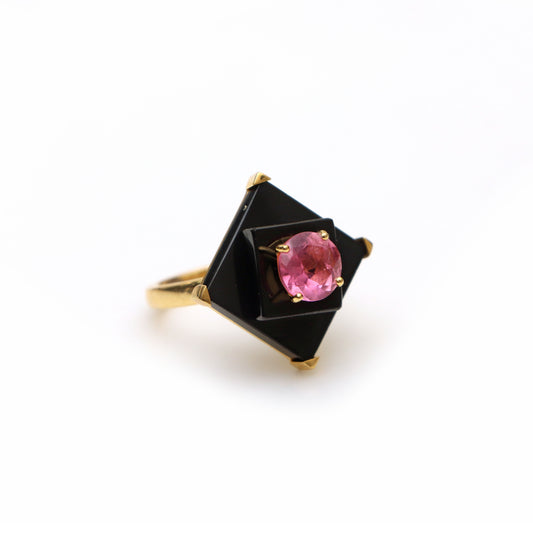 Natural Tourmaline Round Cut and black onyx square 18K gold ring front view - NFJSD-1377