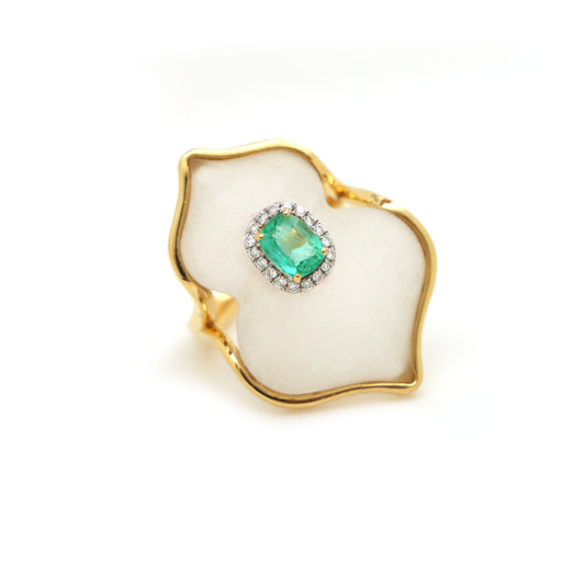 Natural Crystal Carving and Emerald 18K gold ring side angle - NFJSD-1546