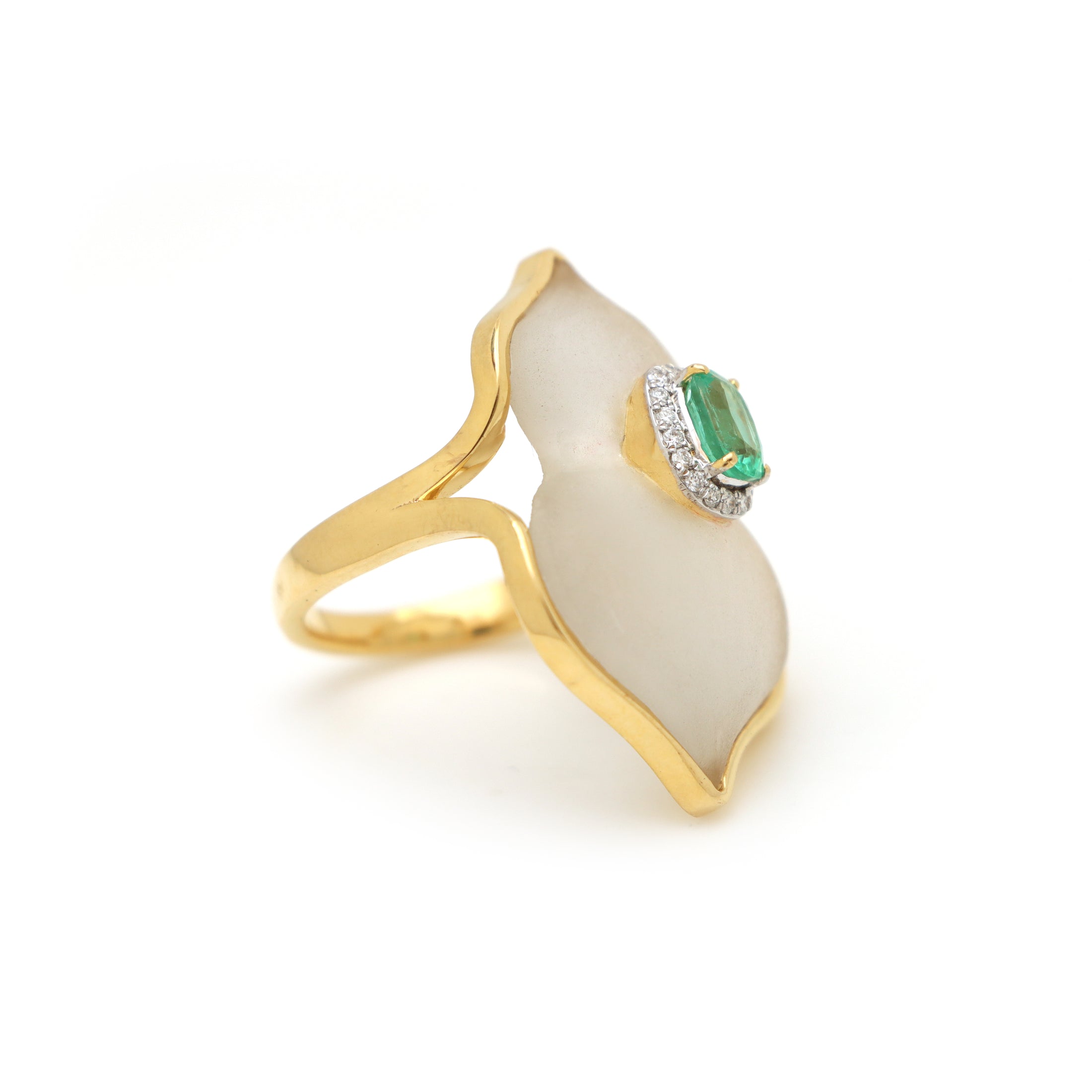Natural Crystal Carving and Emerald 18K gold ring top view - NFJSD-1546