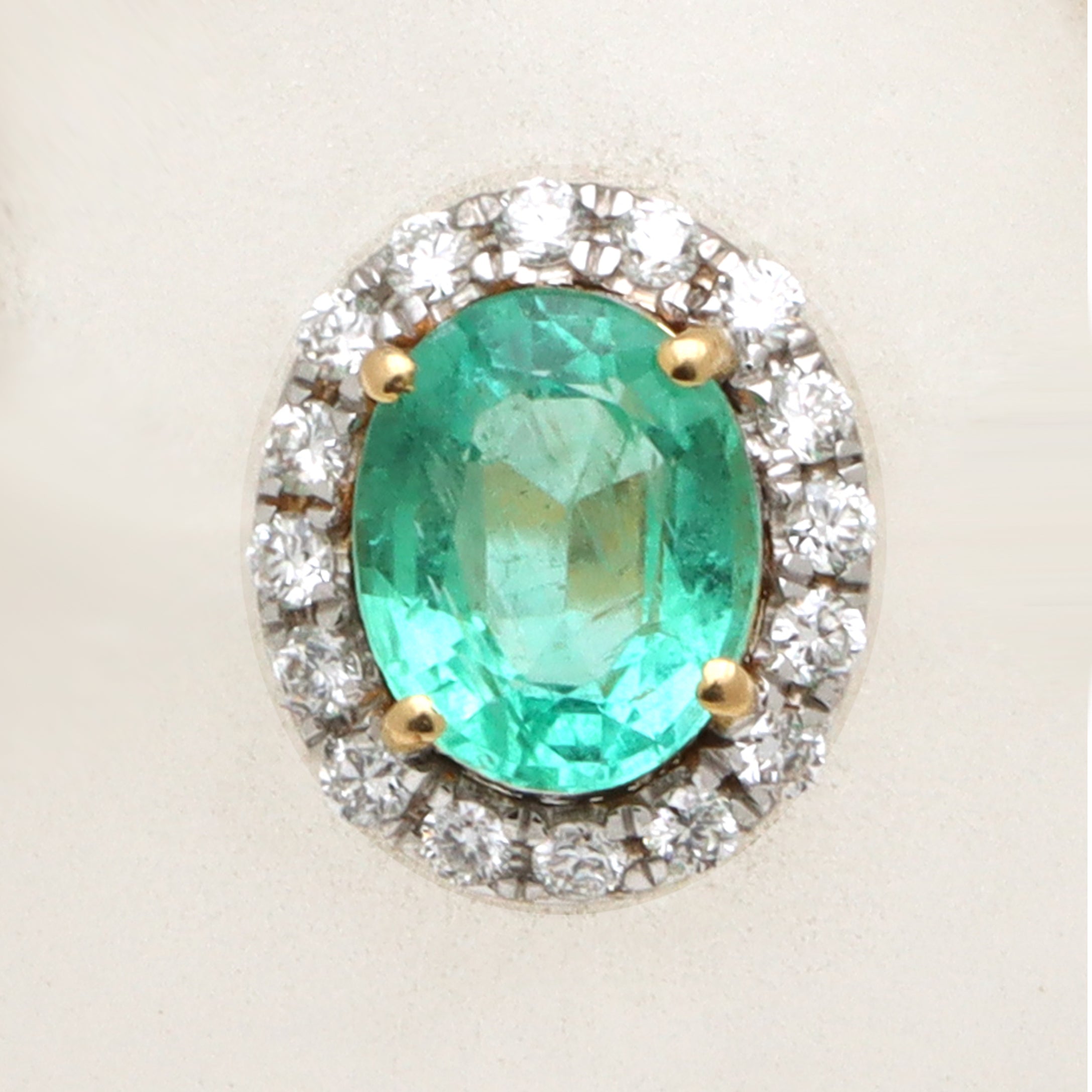 Natural Crystal Carving and Emerald 18K gold ring side angle - NFJSD-1550
