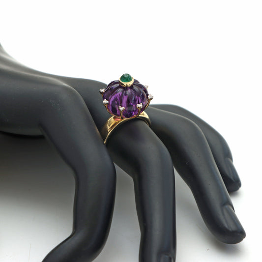 Natural Amethyst Carving and Emerald Round Cabs 14K gold ring side angle - NFJSD-1018